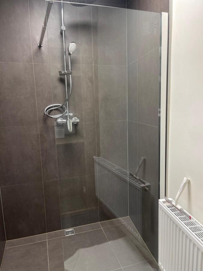 Ruime Luxe Kamer In Centrum Brugge Met Badkamer! ภายนอก รูปภาพ