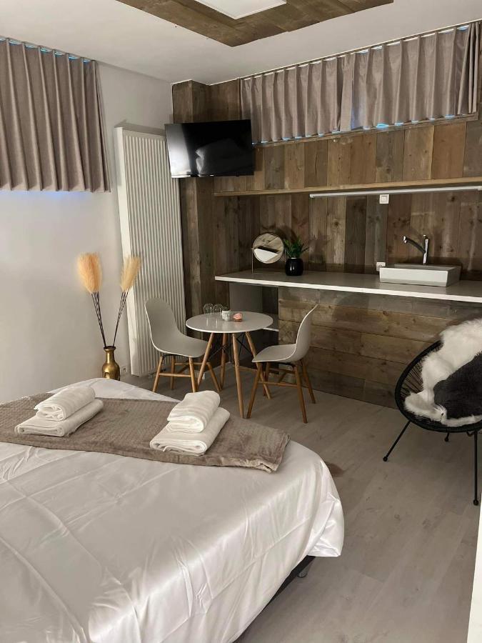 Ruime Luxe Kamer In Centrum Brugge Met Badkamer! ภายนอก รูปภาพ